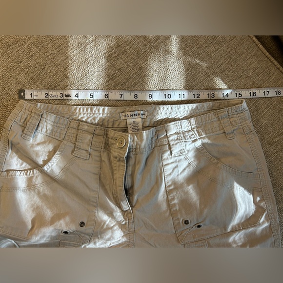 Hannah women’s size 10 khaki cargo capris - Picture 5 of 6